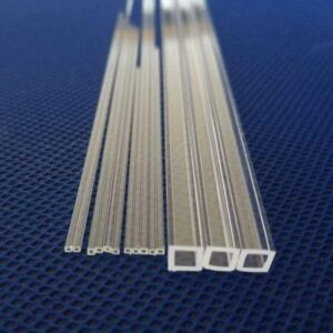 石英製の四角いチューブ